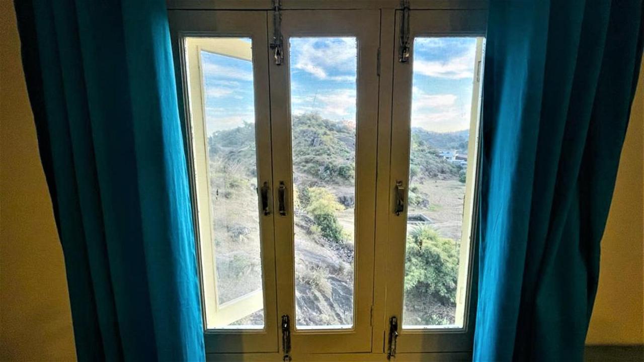 Shikhar Bunglow - A Stunning Valley View Bungalow In Mount Abu Monte Abu Exterior foto